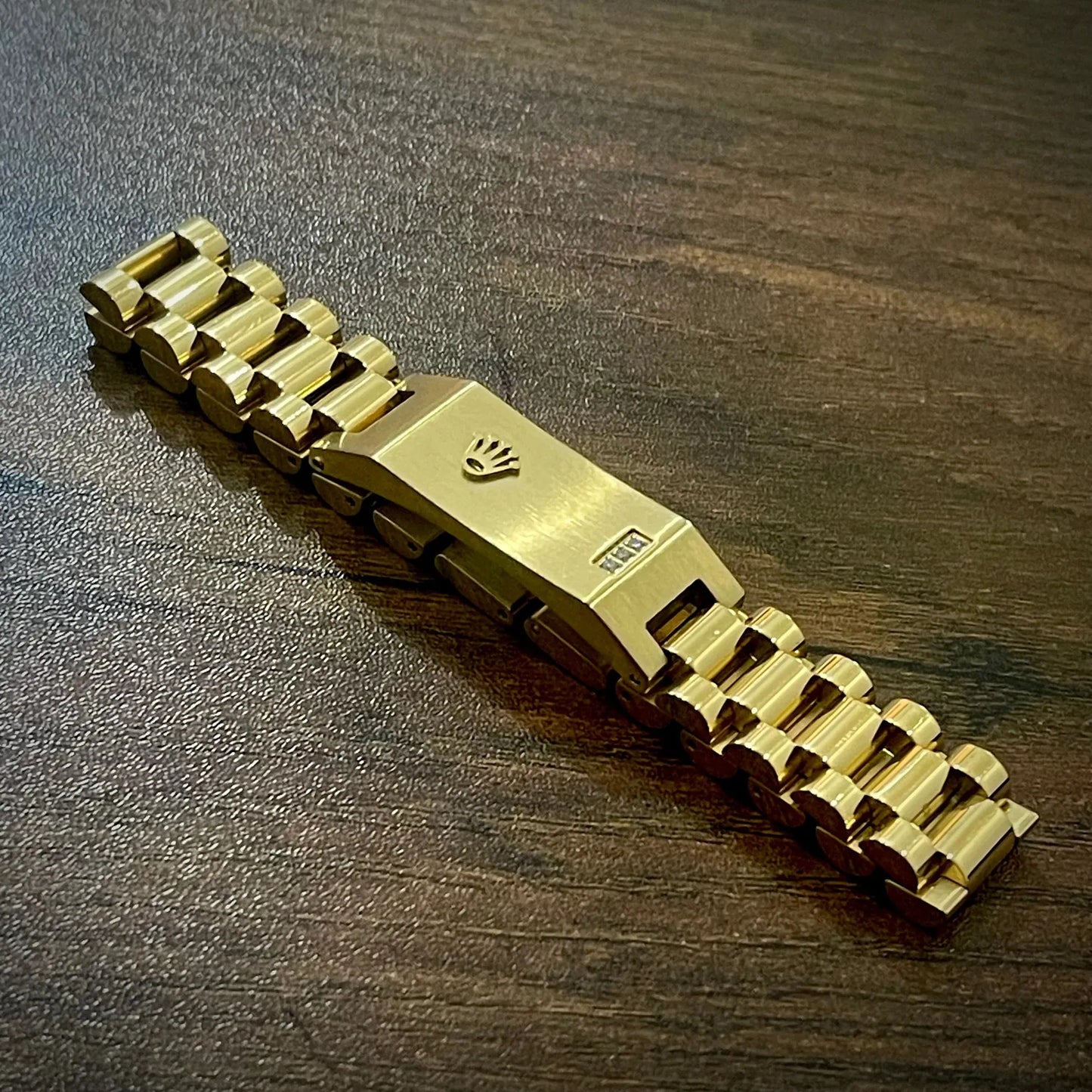 Golden bracelet for men
