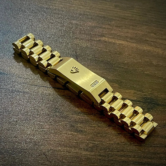 Golden bracelet for men